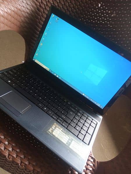 easr Core i3 1st generation 4gb Ram 128ssd 640gb hard