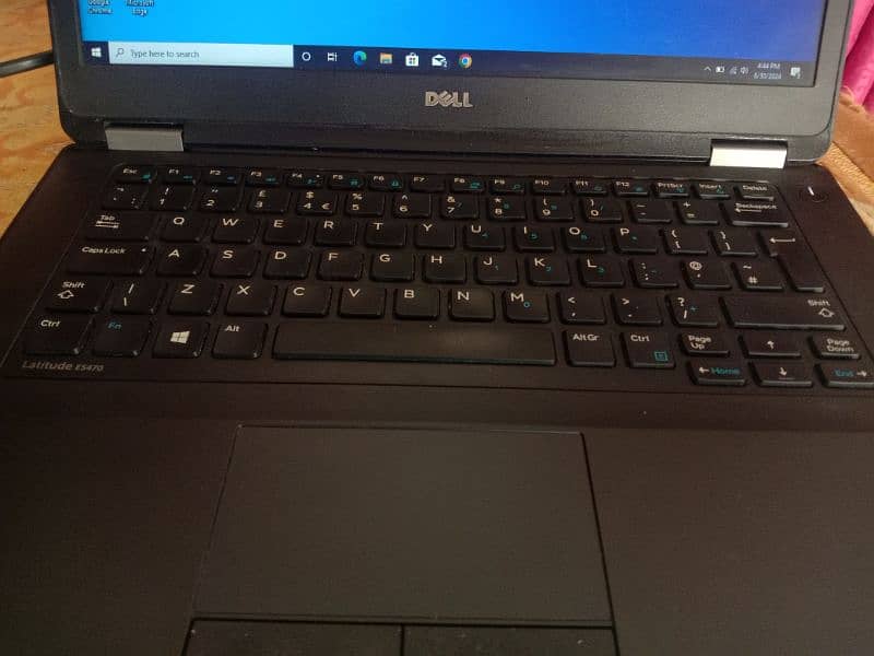 dell i6 6th generation 8gb 256ssd