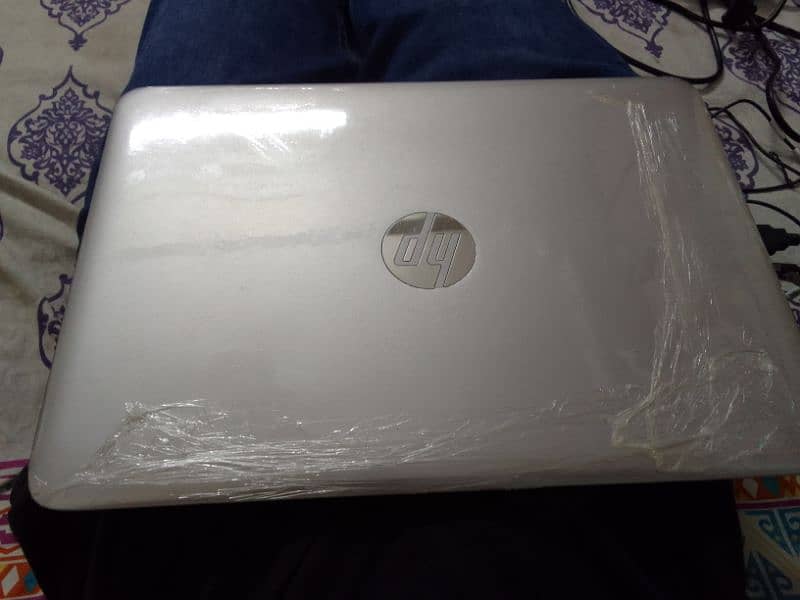 HP EliteBook 820 G3