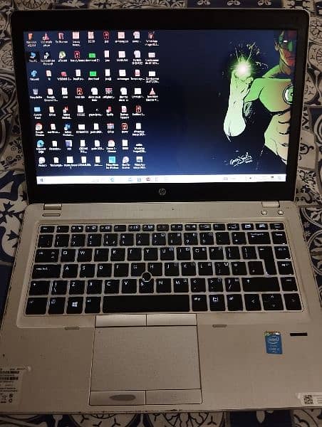 HP folio 8gb ram 12o gb ssd i5
