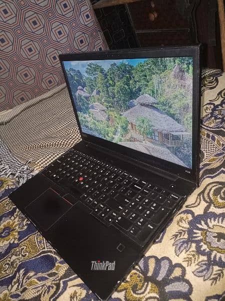 Lenovo Thinkpad E580 core i5 with Graphics card