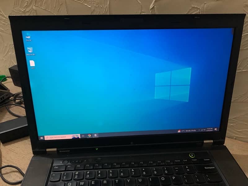 Lenovo T430 4gb ram 128 SSD
