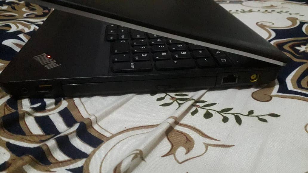 LENOVO THINKPAD AMD URGENT SALE