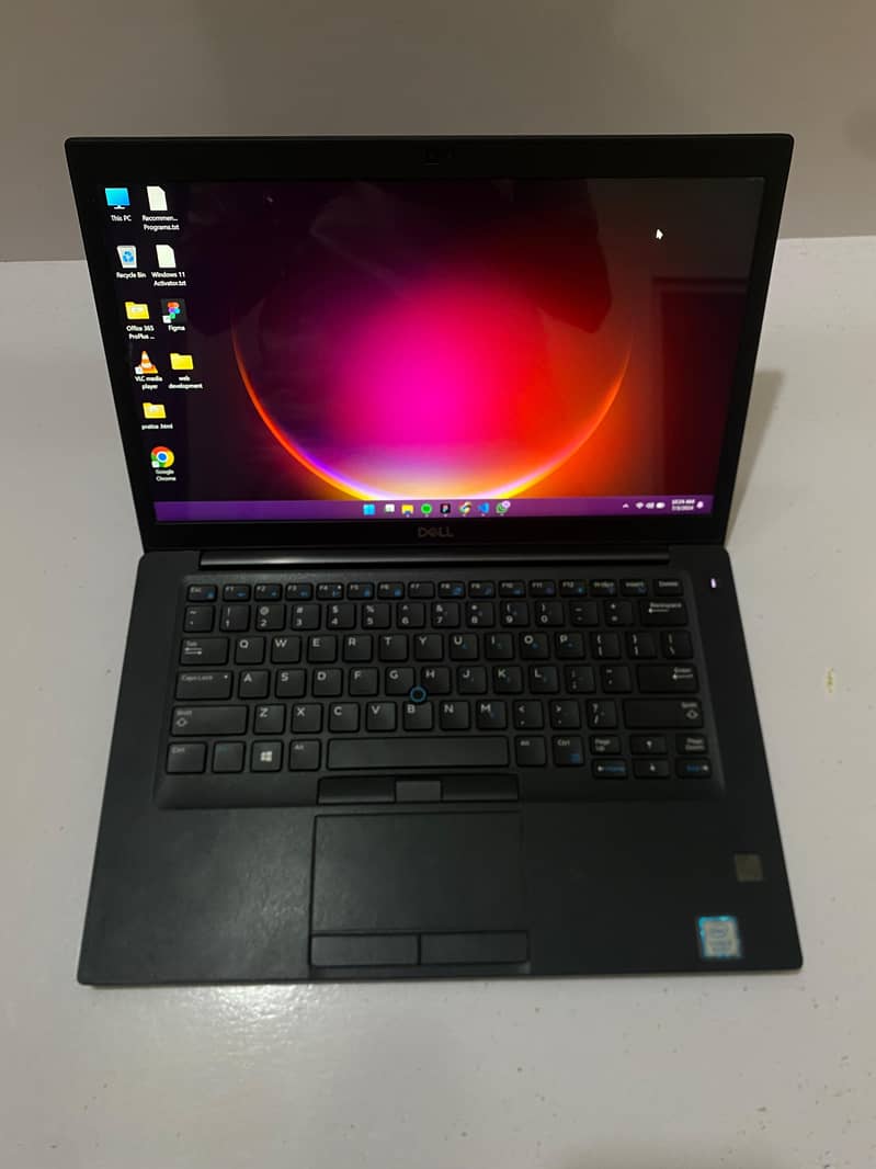 Dell latitude 7490 | 14inch | 8 GB RAM | 256 GB M2 SSD