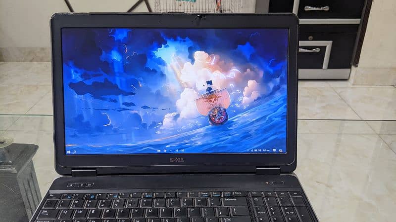 Dell i7-4th Gen Laptop with 16gb ram