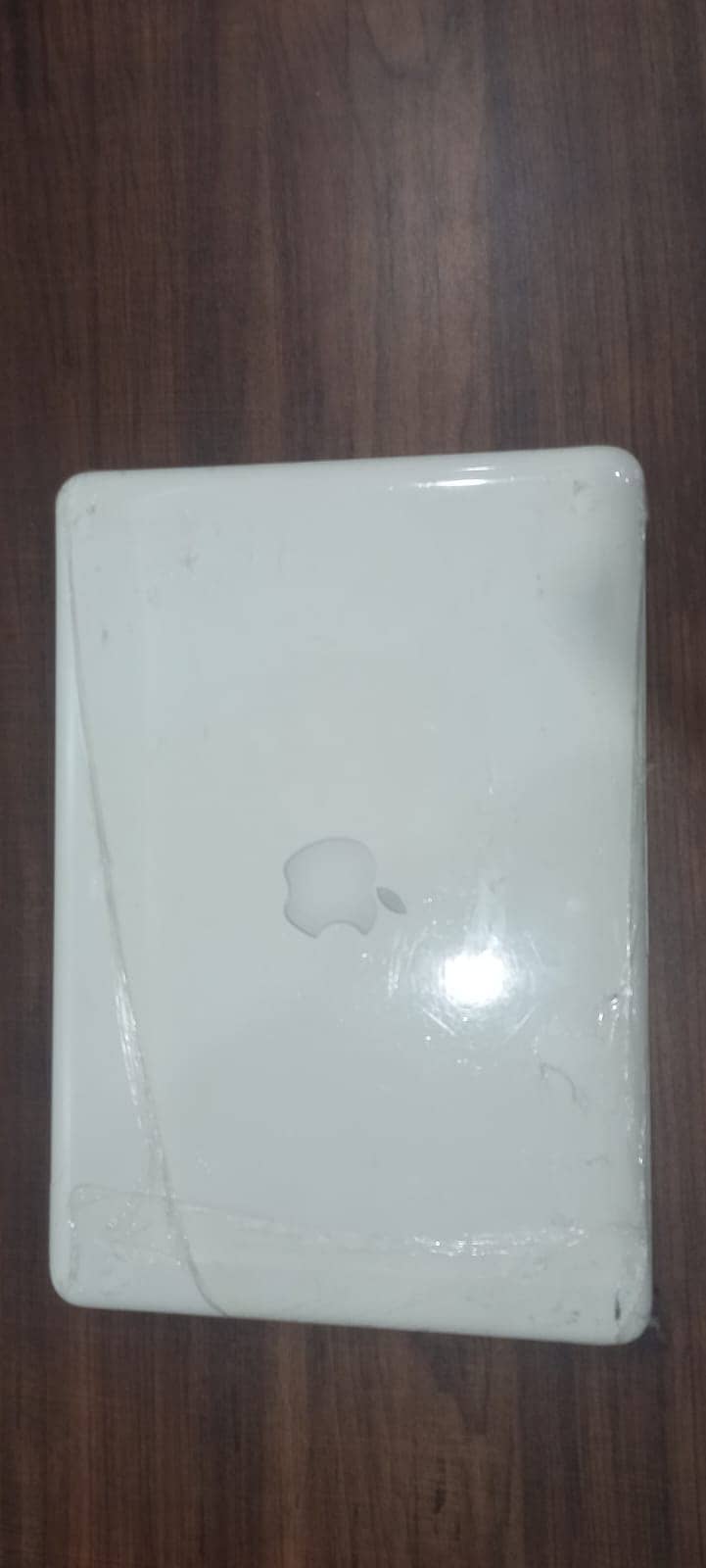 APPLE MACBOOK LAPTOP