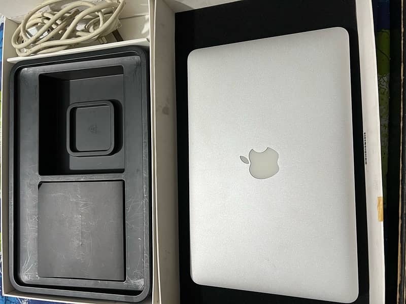 Macbook Air 11 inch Mid 2011