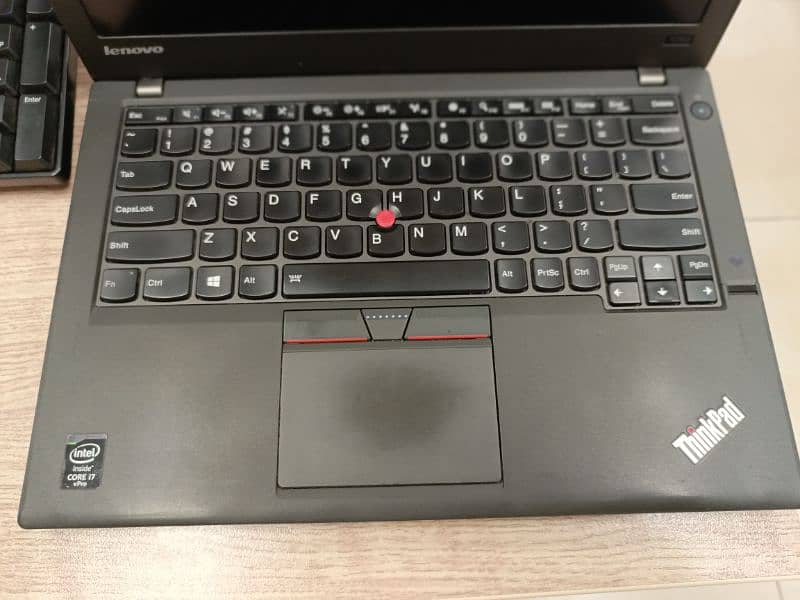 Lenovo X250 i7 5th Gen