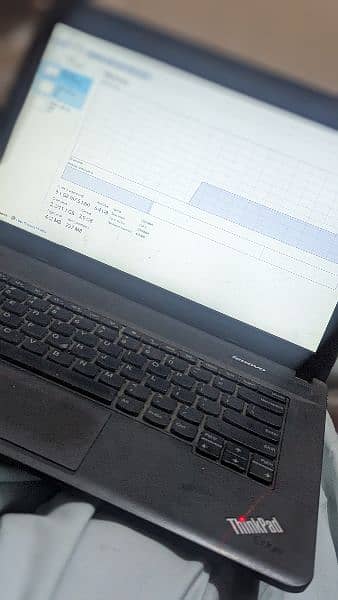 lenovo. laptop 250. Hdd 128. ssd 8gb ram