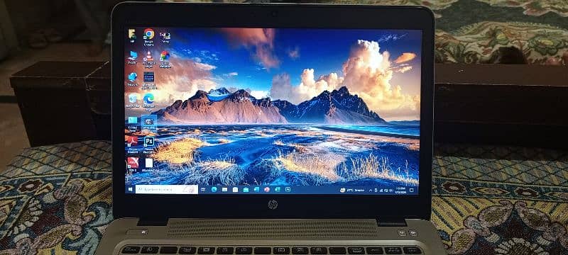 HP core i5 6th gen elite book