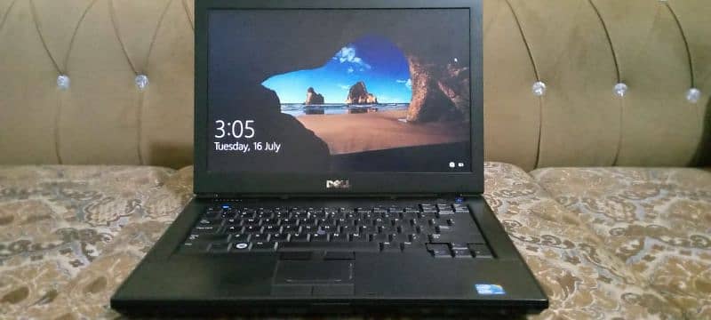 Dell laptop 4 ram 256