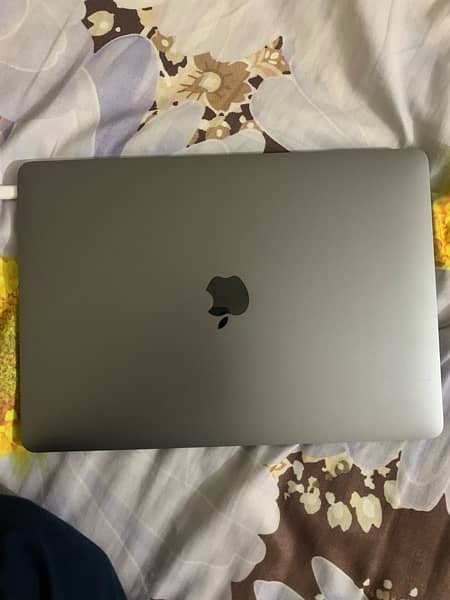 macbook air M1 256gb 8gb
