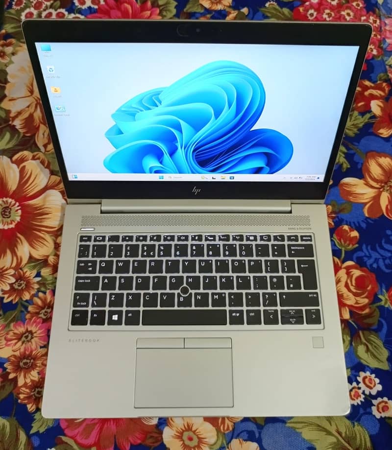 HP Ryzen 7=Core i7 10thGEN 2GB-AMD 16GB-RAM 256GB-SSD 14"LED 3840x2160