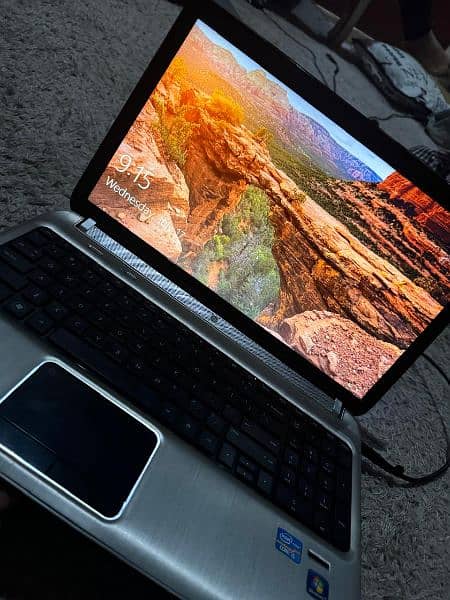 HP Pavilion pv6 with original charger