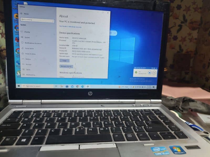 HP core i5 v pro 4 gb ram 300 gb rom
