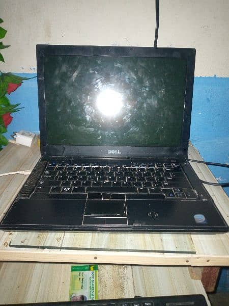 Dell latitude 6400  4 / 160