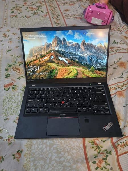 lenovo x1 corbon i7 7th gen