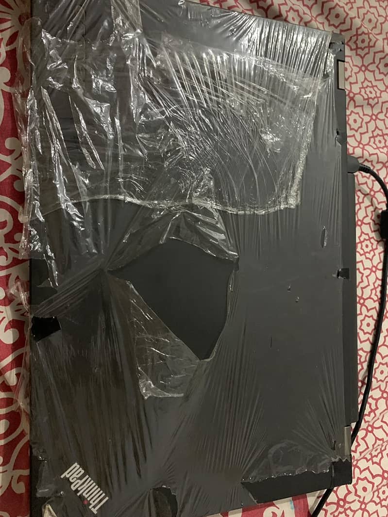 Lenovo Cor i7-4th Gen 2GB Ghraphics