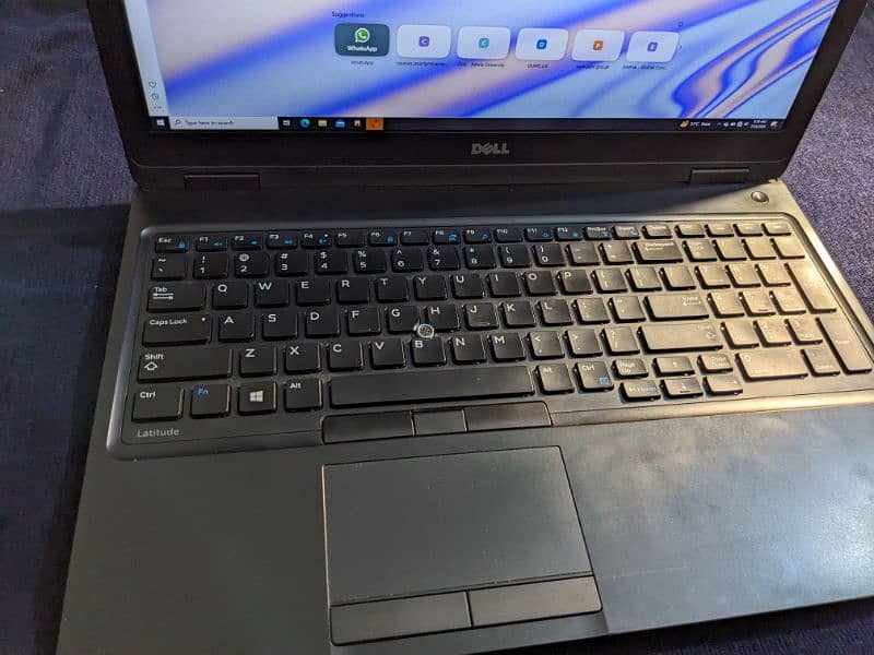 DELL I5 Latitude work station 2GB Graphic card