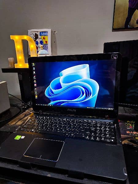 Asus gaming laptop Core i7 7th gen