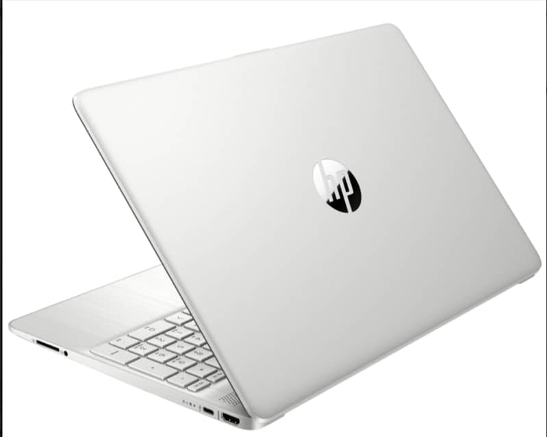 HP 15.6" Silver Laptop - Intel Core I7 1255U 12th Gen - RAM 8GB - SSD