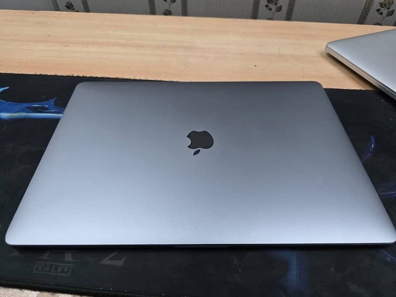 macbook pro 2017