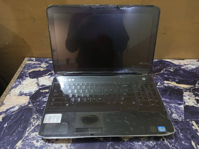 Dell latitude E5530