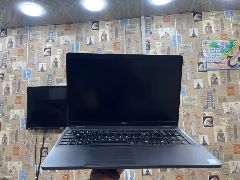 DELL Latitude 5500