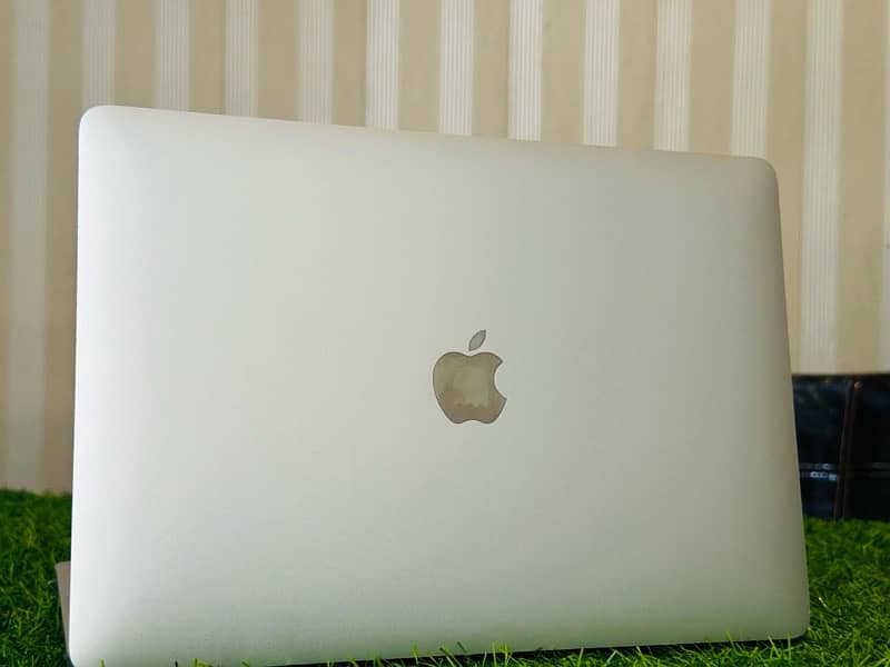 2017 MacBook Pro Laptop CTO Version