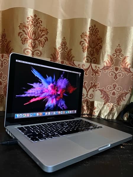 macbook pro early 2011
