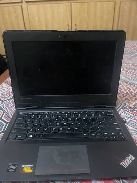 lenovo laptop working 100% , physical condition 7/10