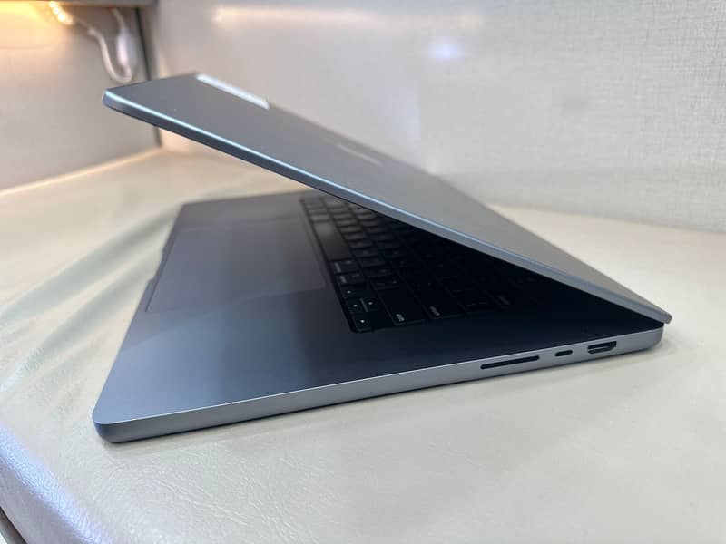 Apple MacBook Pro 2021 M1 Pro 14.2