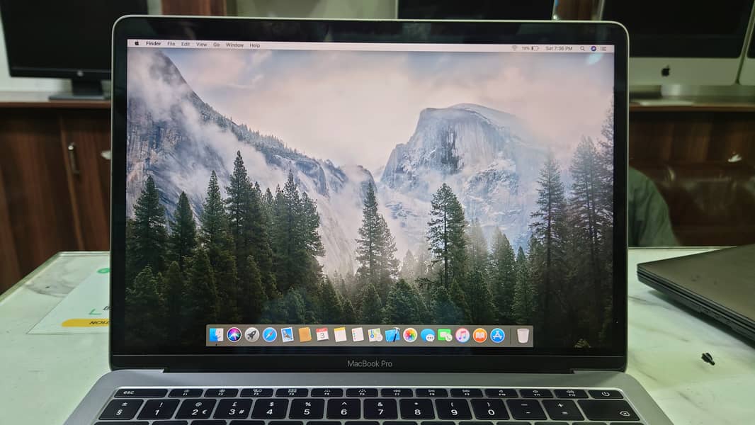 MacBook Pro 2027