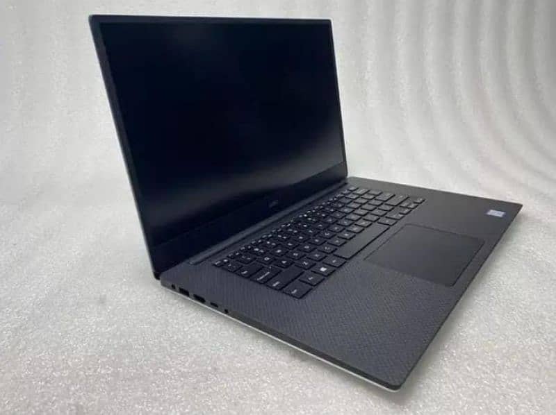 Dell Inspiron Laptop core i7 11 Gen, SSD 256,2TB Gaming pc laptop