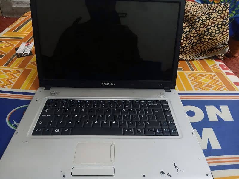 Samsung R-519  Laptop is for sale on cheap price