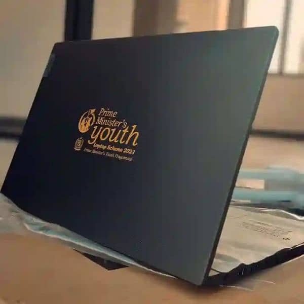Lenovo laptop for sale. . . . PM Laptop used
