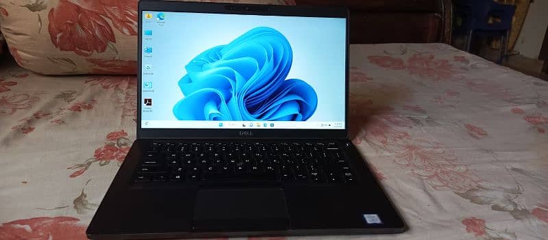 Dell Latitude Core i5 8th Generation Touchscreen 16 GB/256 GB SSD