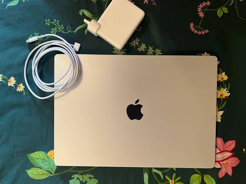 MacBook Pro 16inch NEW