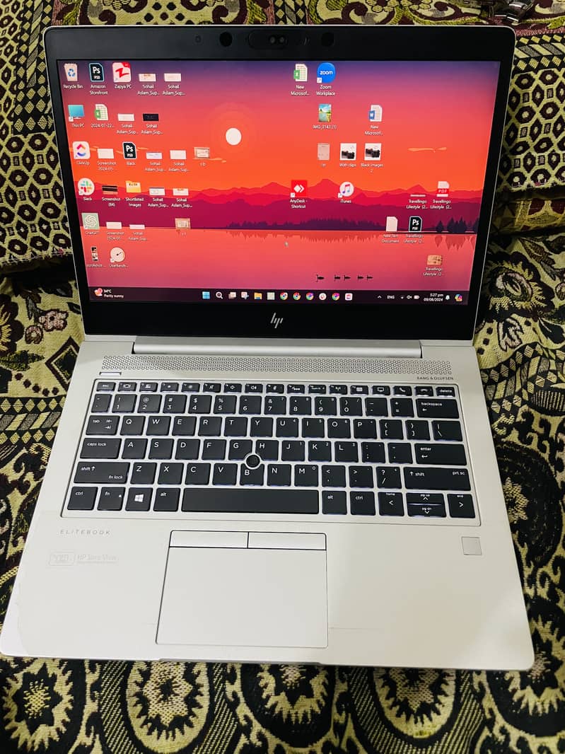 HP Elitebook 830 G5 I5, 8th Gen Special Edition + 13.3