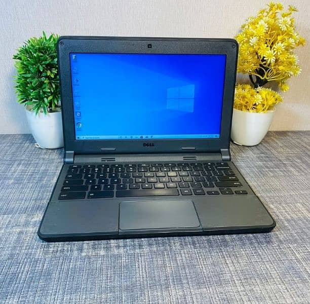 DELL 3120 LAPTOP 4GB RAM 11.6 INCH DISPLAY