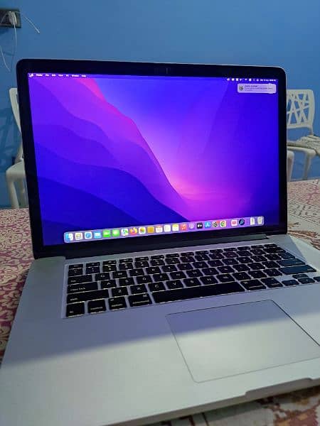 MacBook pro 2015 Mid 2015 i7 15-inch