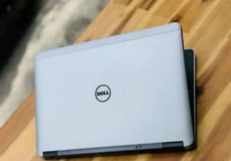 Dell Core i7 4th Generation (Ram 8GB + SSD 128GB) 14 Display Full HD
