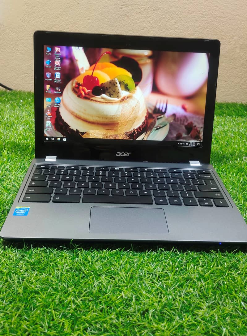 Acer C740 Chromebook with Windows 10