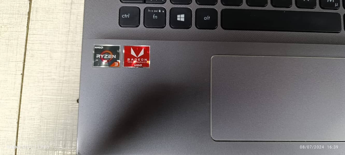 laptop | Asus | Asus vivo book Ryzen 3 | 16gb ddr4 RAM | 256 m2 ssd