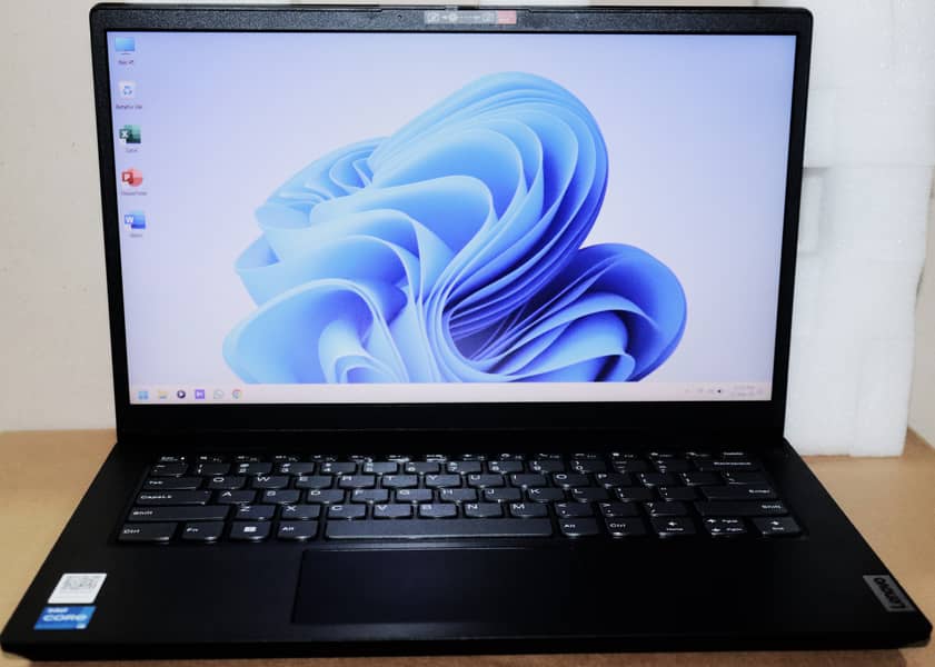 Lenovo V14 G3 IAP Laptop Type 82TS (8 Months Officail Warranty)