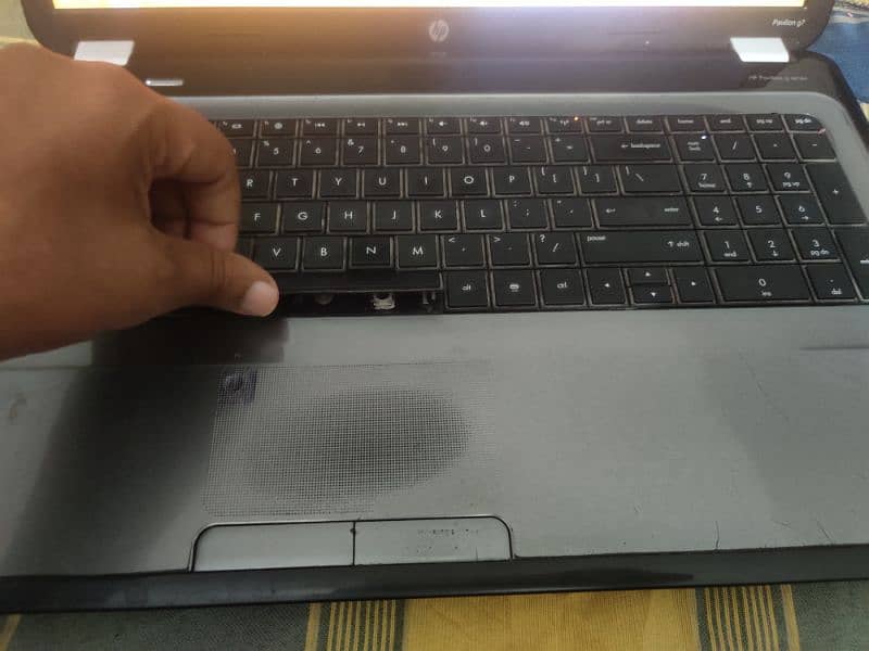 HP pavilion g7