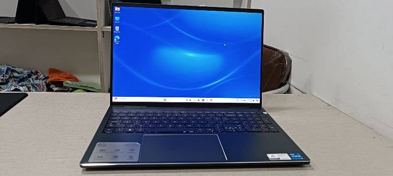 Dell Inspiron 16  7610 ci5 11th gen 3k resulation