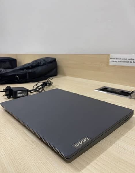 Lenovo v14-igl laptop