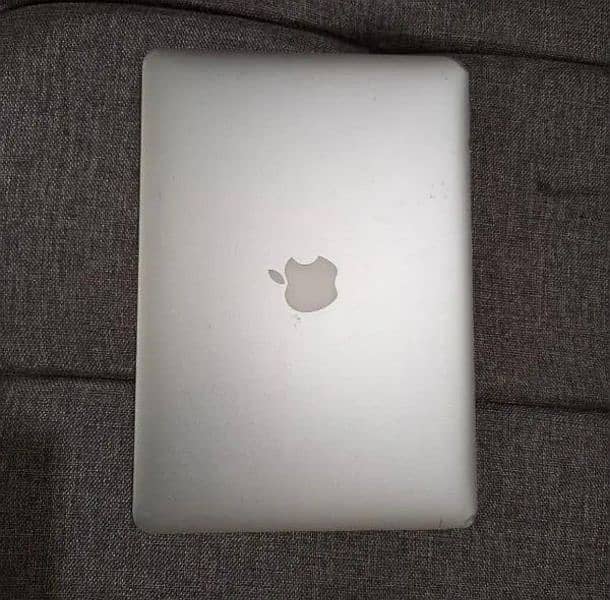 Macbook Air 2015 (13-ich) 8GB | 128 GB | 10/10 New Condition