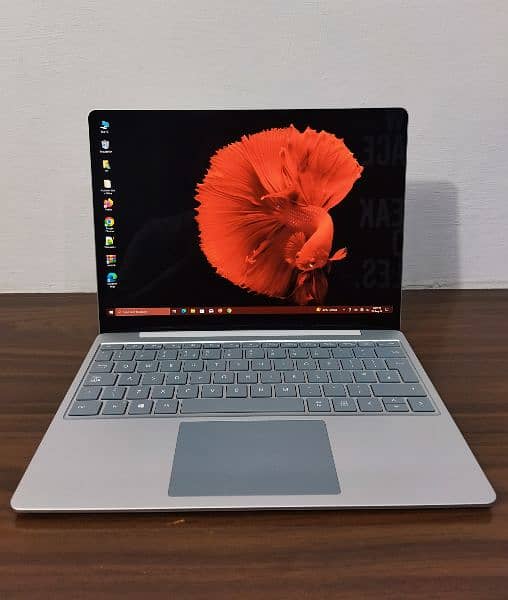Surface Laptop GO | i5-10th Gen | 8/128GB | 12.5